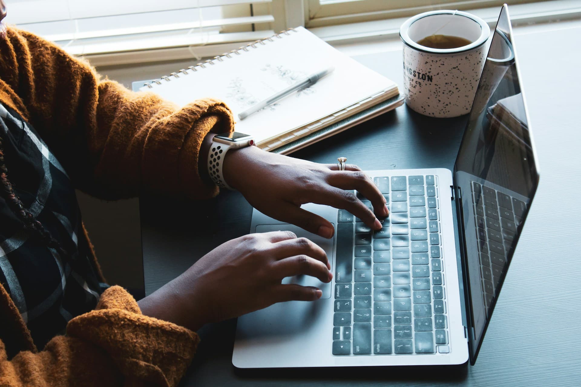 How to Write a Novel Title in an Essay: Tips & Tricks